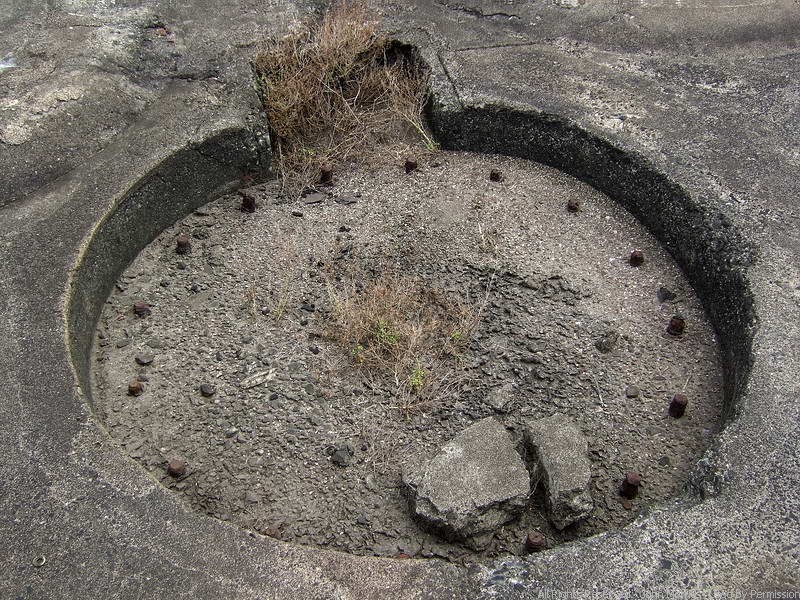 Keyhole mount for one of the 3 inch Anti-aircraft guns